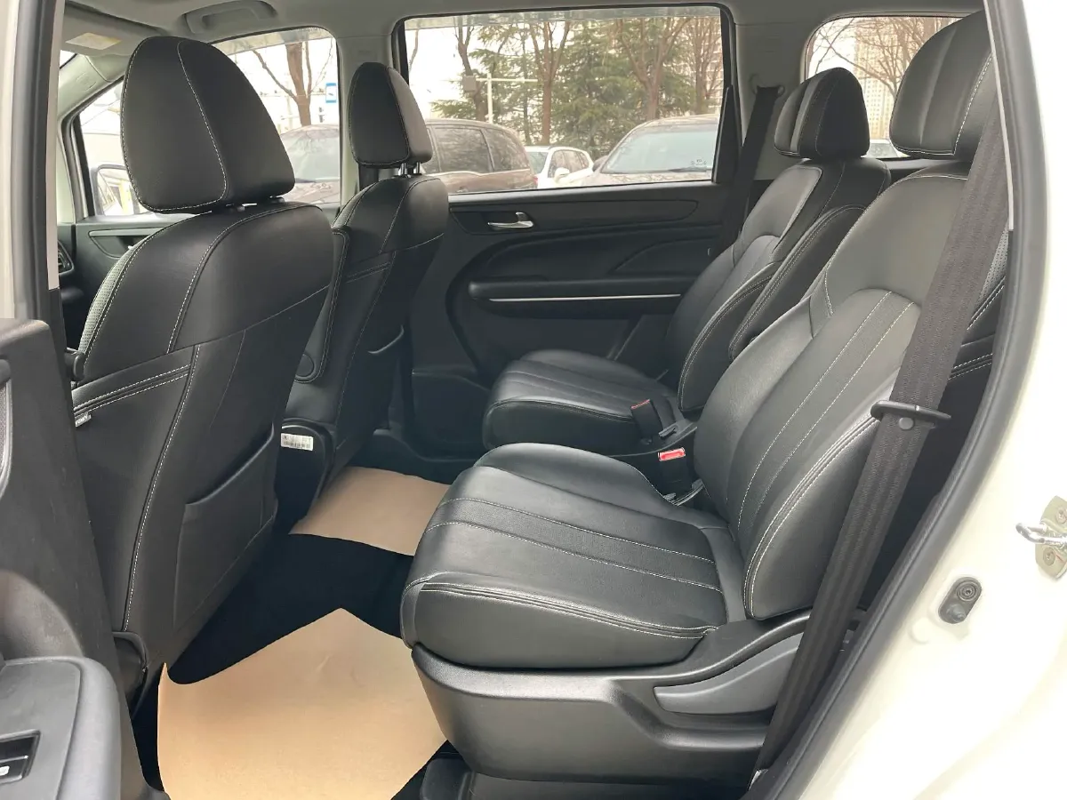 2021 GAC Trumpchi M6 1.5T 169HP L4 7DCT,autocango,china used car exporter,china ev exporter,chinese used car exporter,chinese used ev exporter