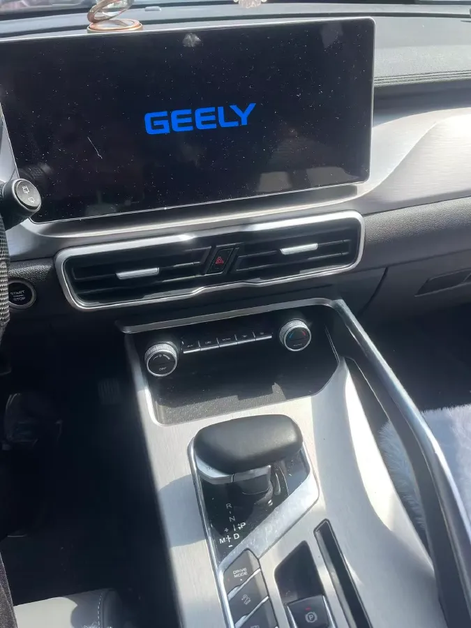 2023 Geely Coolray 1.5T 181HP L4 7DCT,autocango,china used car exporter,china ev exporter,chinese used car exporter,chinese used ev exporter
