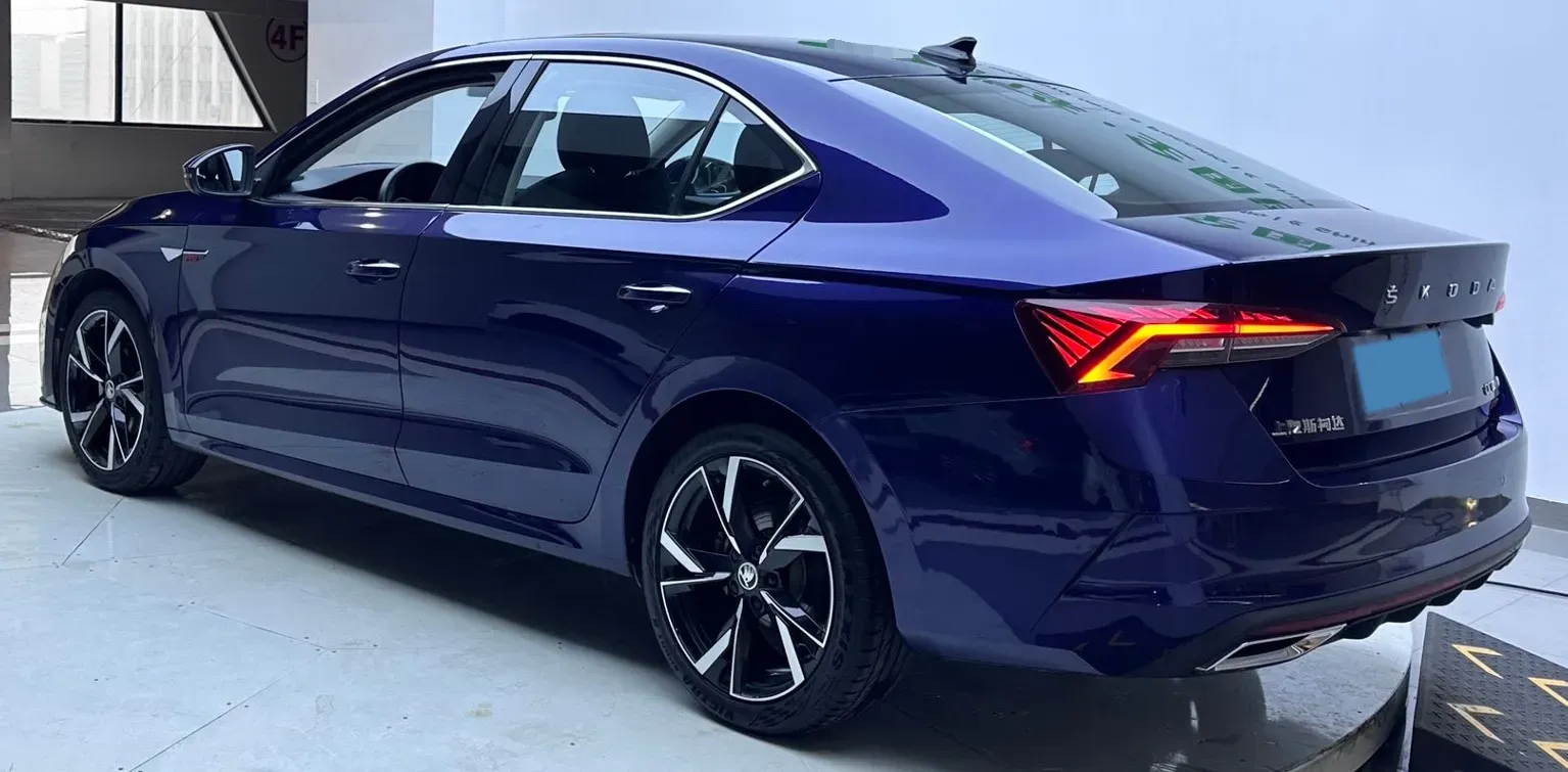 2022 Skoda Octavia 1.4T 150HP L4 7DCT,autocango,china used car exporter,china ev exporter,chinese used car exporter,chinese used ev exporter