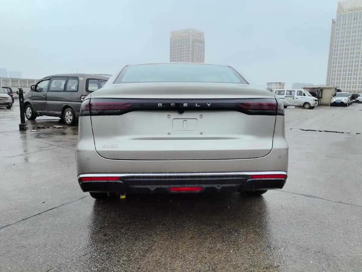 2025 Geely Galaxy A7 1.5L 112HP L4 1DHT PHEV,autocango,china used car exporter,china ev exporter,chinese used car exporter,chinese used ev exporter