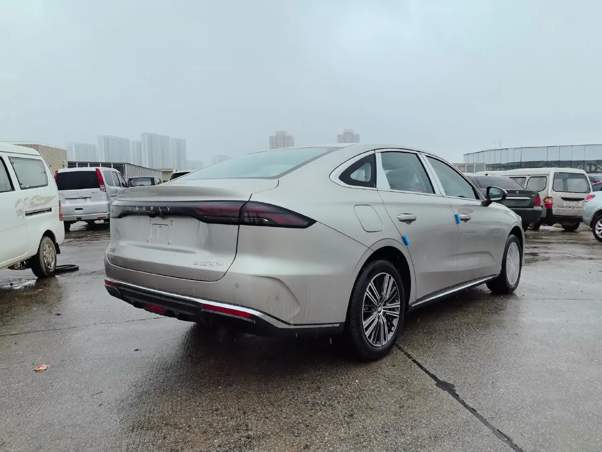 2025 Geely Galaxy A7 1.5L 112HP L4 1DHT PHEV,autocango,china used car exporter,china ev exporter,chinese used car exporter,chinese used ev exporter