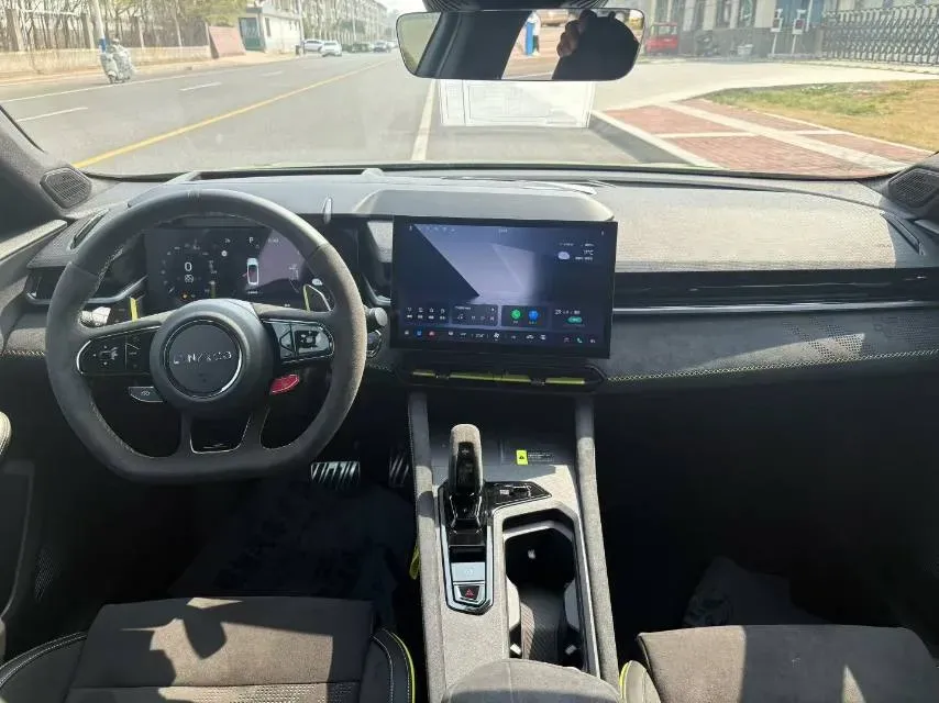 2025 LYNK&CO 03 2.0T 309HP L4 8AT,autocango,china used car exporter,china ev exporter,chinese used car exporter,chinese used ev exporter