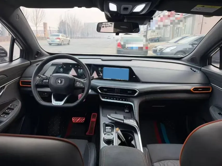 2022 ChangAn UNI-T 1.5T 188HP L4 7DCT,autocango,china used car exporter,china ev exporter,chinese used car exporter,chinese used ev exporter