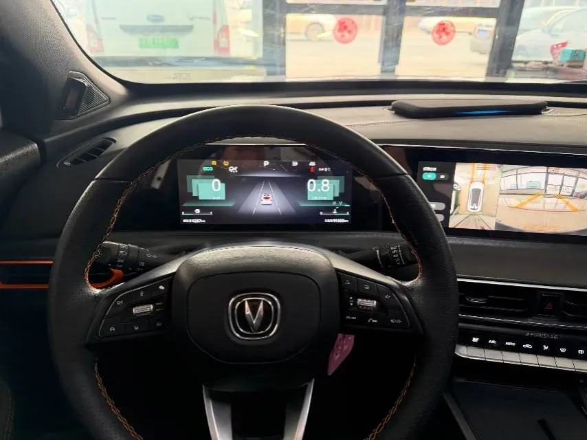 2022 ChangAn UNI-T 1.5T 188HP L4 7DCT,autocango,china used car exporter,china ev exporter,chinese used car exporter,chinese used ev exporter