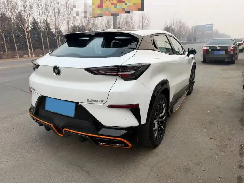 2022 ChangAn UNI-T 1.5T 188HP L4 7DCT,autocango,china used car exporter,china ev exporter,chinese used car exporter,chinese used ev exporter