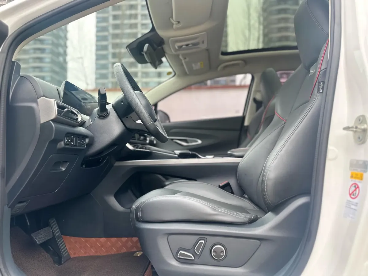 2020 ChangAn UNI-T 1.5T 180HP L4 7DCT,autocango,china used car exporter,china ev exporter,chinese used car exporter,chinese used ev exporter