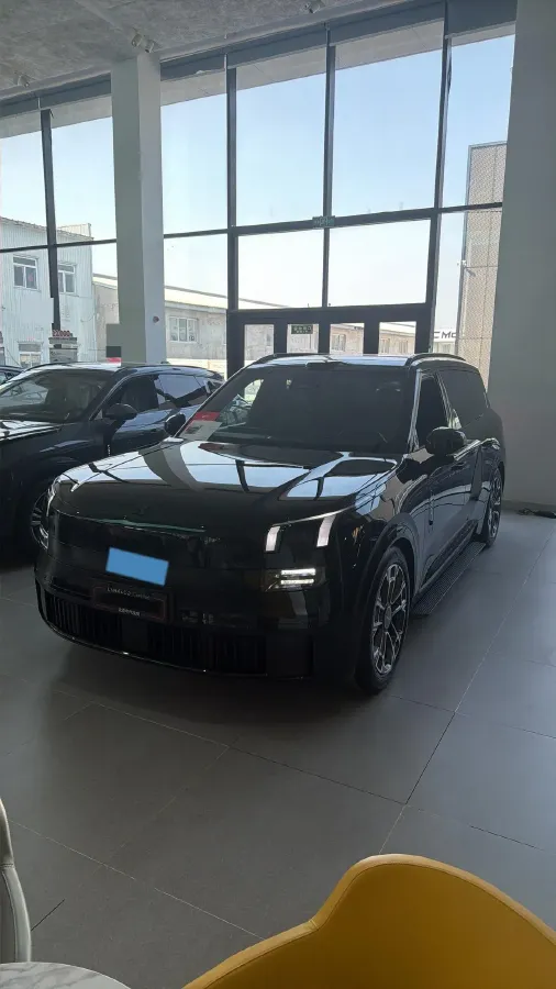 2025 LYNK&CO 900 1.5T 190HP L4 3DHT PHEV 43.3KWH,autocango,china used car exporter,china ev exporter,chinese used car exporter,chinese used ev exporter