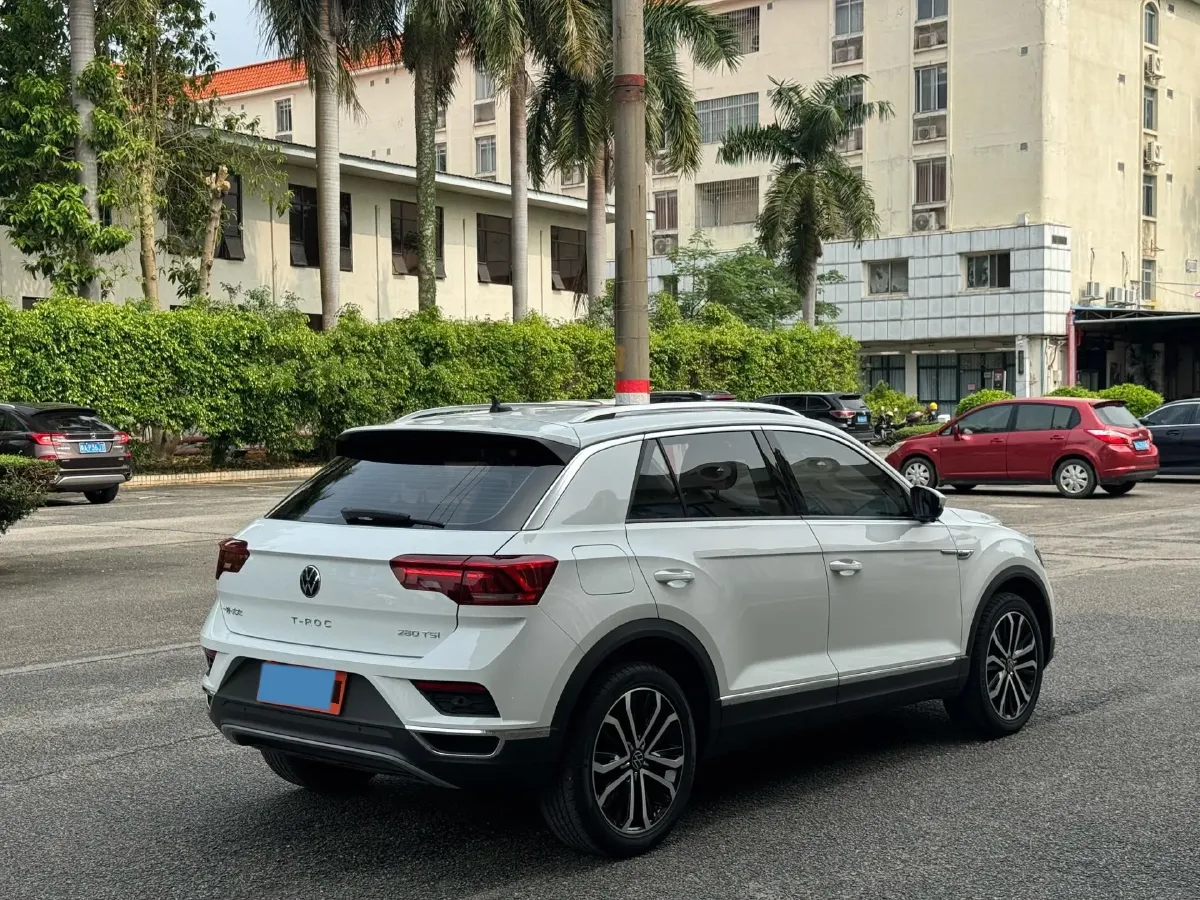 2022 Volkswagen T-Roc 1.4T 150HP L4 7DCT,autocango,china used car exporter,china ev exporter,chinese used car exporter,chinese used ev exporter