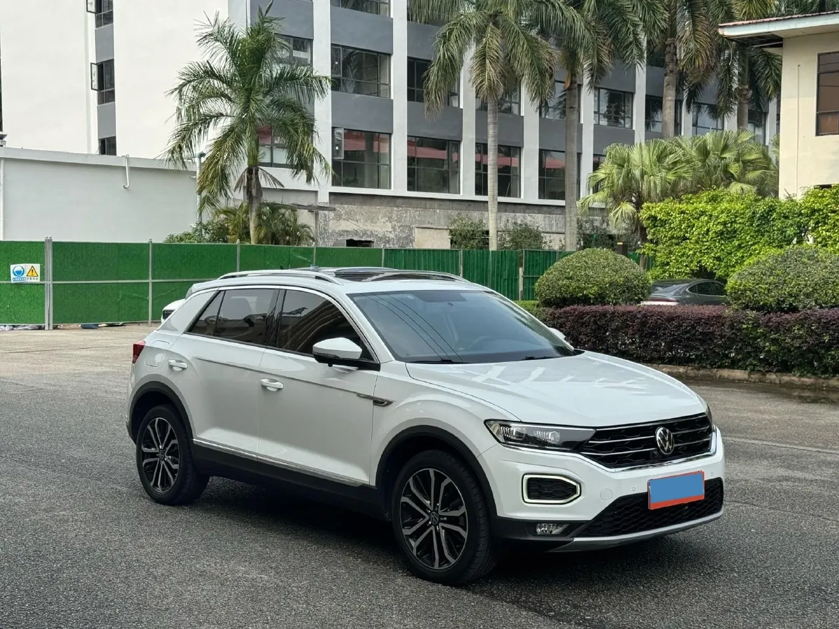 2022 Volkswagen T-Roc 1.4T 150HP L4 7DCT,autocango,china used car exporter,china ev exporter,chinese used car exporter,chinese used ev exporter