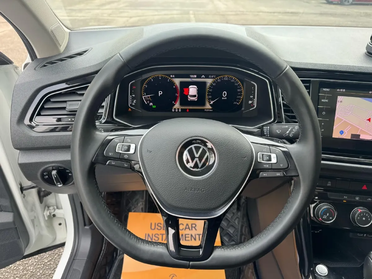 2022 Volkswagen T-Roc 1.4T 150HP L4 7DCT,autocango,china used car exporter,china ev exporter,chinese used car exporter,chinese used ev exporter