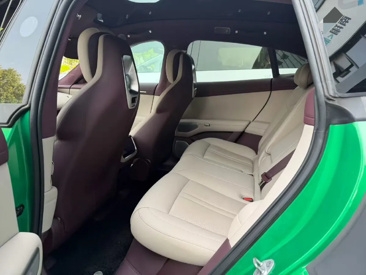 2025 MI YU7 BEV 101.7KWH,autocango,china used car exporter,china ev exporter,chinese used car exporter,chinese used ev exporter