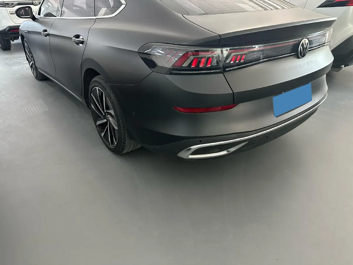 2022 Skoda Superb 2.0T 186HP L4 7DCT,autocango,china used car exporter,china ev exporter,chinese used car exporter,chinese used ev exporter