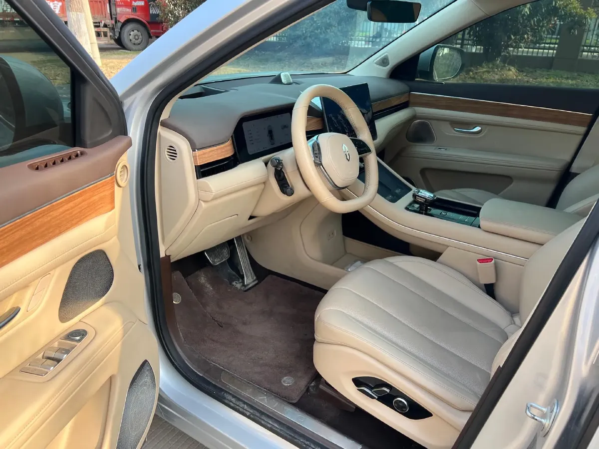 2024 AITO AITO M7 1.5T 152HP L4 REEV 40KWH,autocango,china used car exporter,china ev exporter,chinese used car exporter,chinese used ev exporter