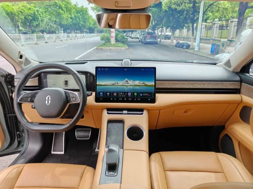 2022 JMC YuHu 7 2.0T 141HP L4 8AT,autocango,china used car exporter,china ev exporter,chinese used car exporter,chinese used ev exporter