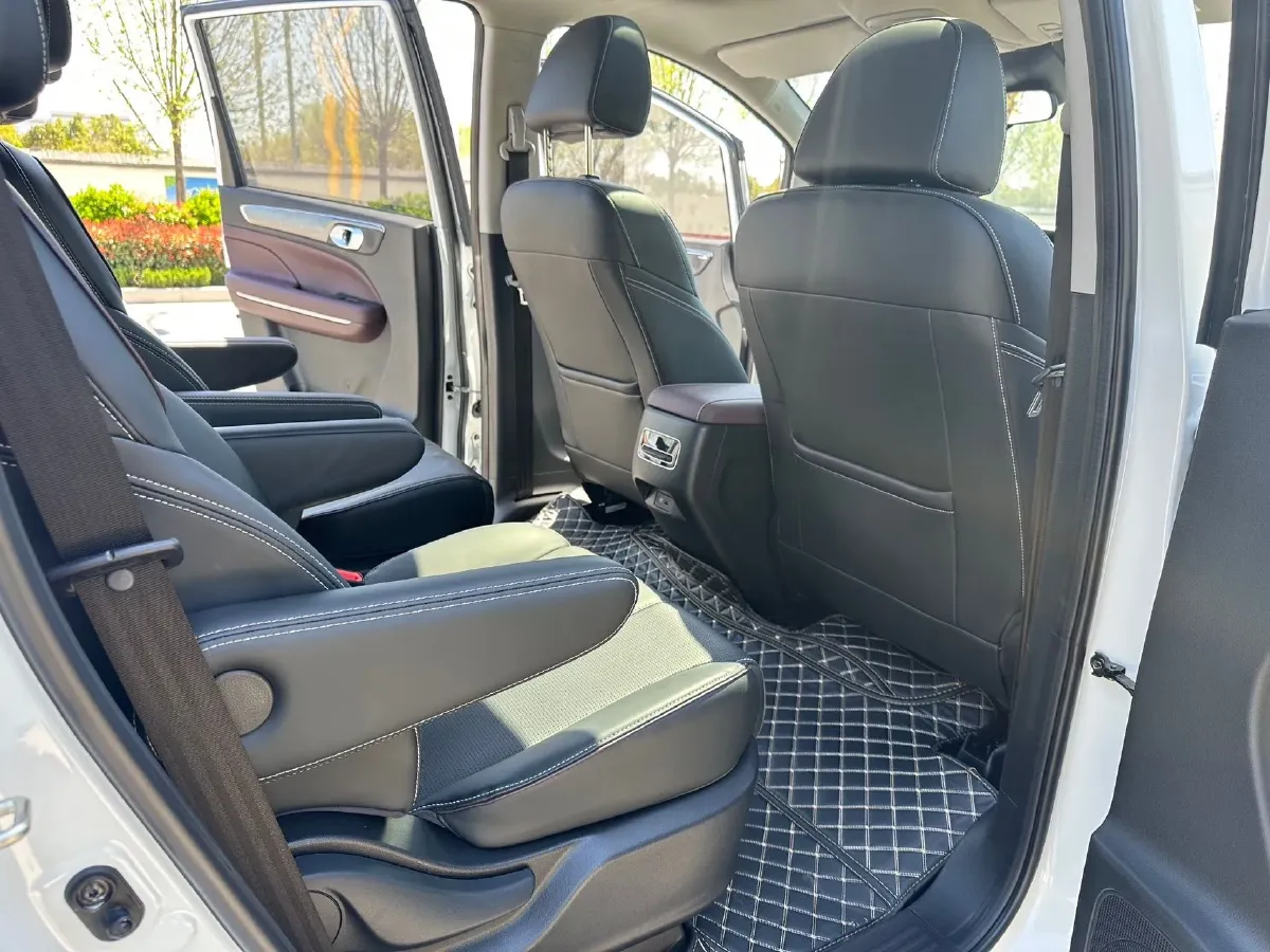 2023 GAC Trumpchi M6 1.5T 177HP L4 7DCT,autocango,china used car exporter,china ev exporter,chinese used car exporter,chinese used ev exporter