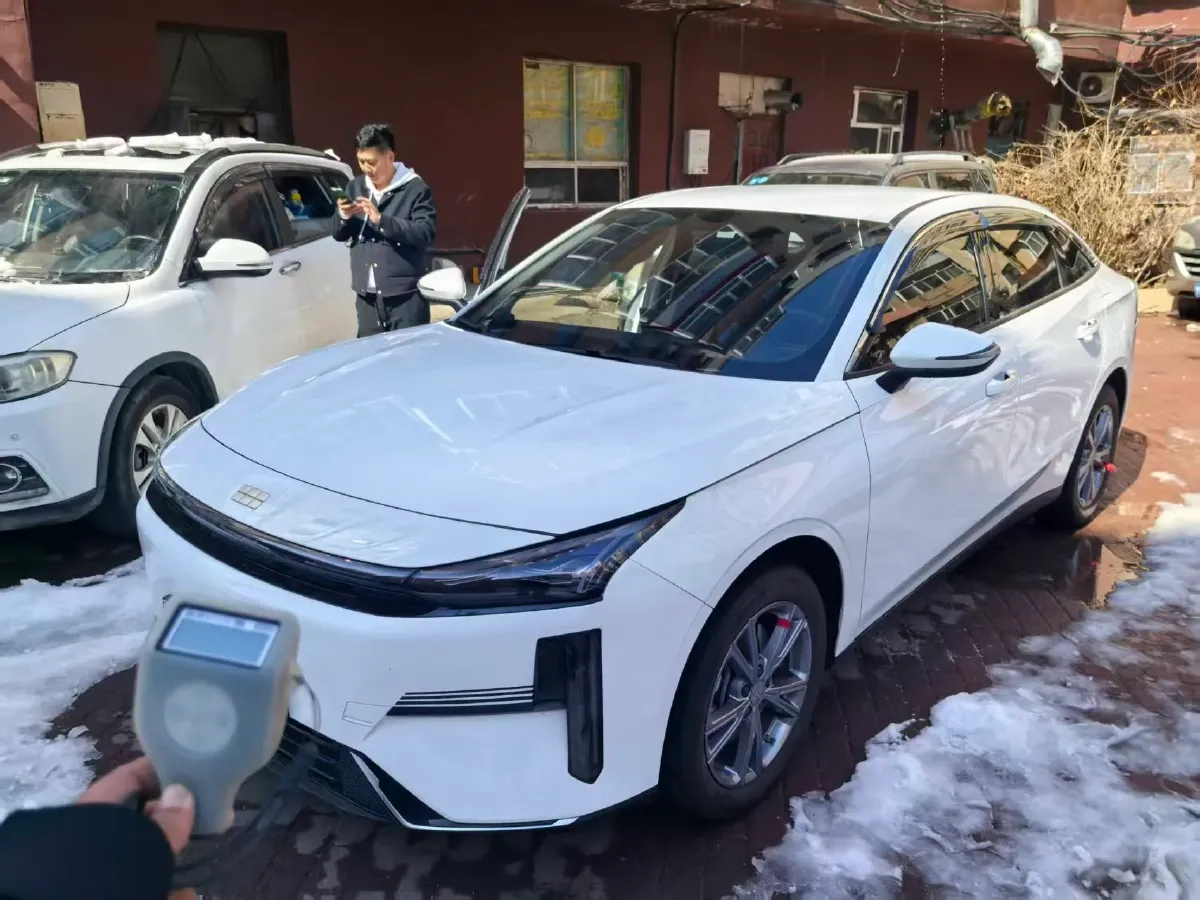 2025 Geely Galaxy A7 1.5L 112HP L4 1DHT PHEV,autocango,china used car exporter,china ev exporter,chinese used car exporter,chinese used ev exporter