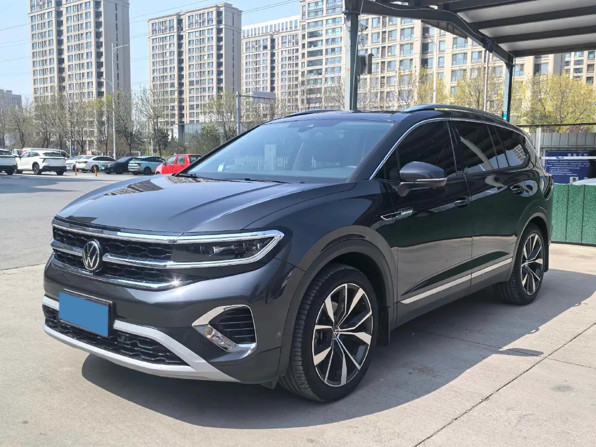 2022 Volkswagen Talagon 2.5T 299HP V6 7DCT,autocango,china used car exporter,china ev exporter,chinese used car exporter,chinese used ev exporter