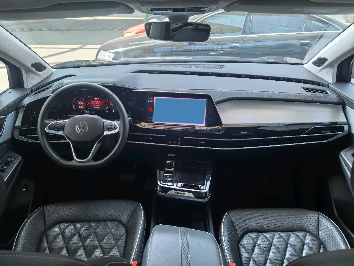 2022 Volkswagen Talagon 2.5T 299HP V6 7DCT,autocango,china used car exporter,china ev exporter,chinese used car exporter,chinese used ev exporter