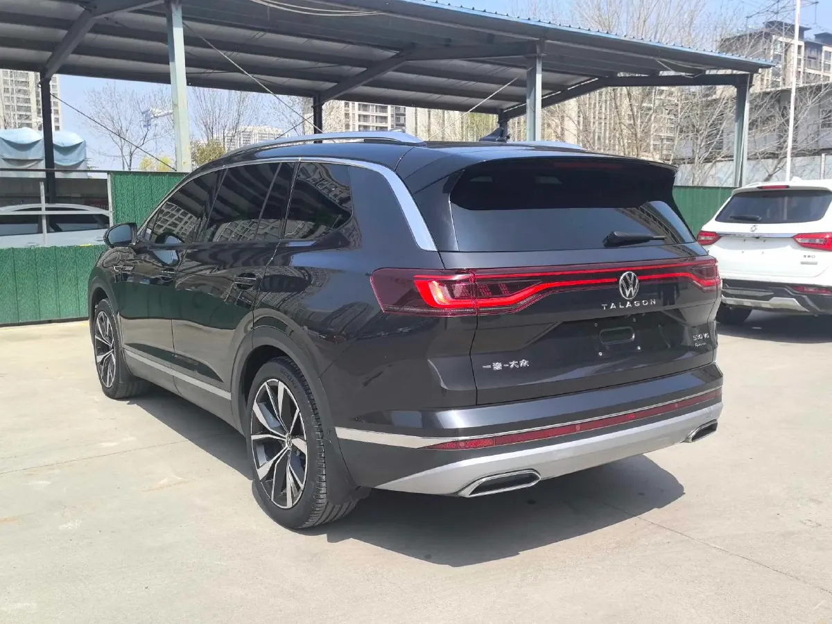 2022 Volkswagen Talagon 2.5T 299HP V6 7DCT,autocango,china used car exporter,china ev exporter,chinese used car exporter,chinese used ev exporter