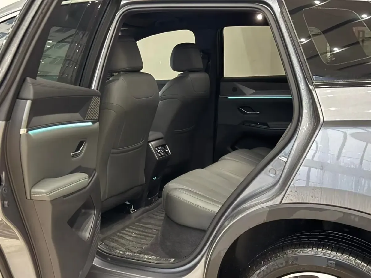 2025 BYD Song Pro 1.5L 101HP L4 E-CVT PHEV 18.3KWH,autocango,china used car exporter,china ev exporter,chinese used car exporter,chinese used ev exporter