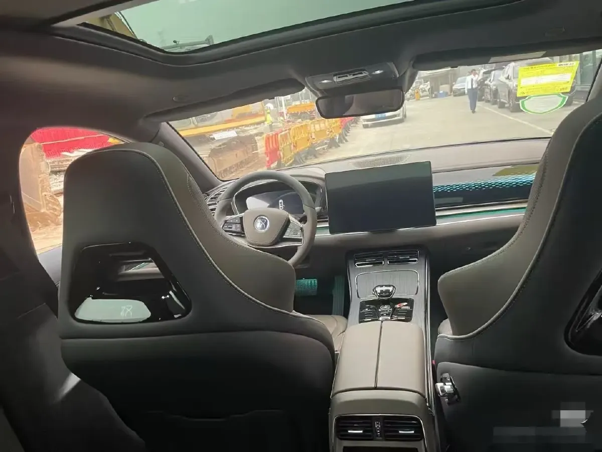 2020 WEY VV7 2.0T 227HP L4 7DCT PHEV,autocango,china used car exporter,china ev exporter,chinese used car exporter,chinese used ev exporter