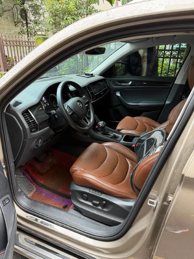 2018 Skoda Kodiak 1.8T 180HP L4 7DCT,autocango,china used car exporter,china ev exporter,chinese used car exporter,chinese used ev exporter