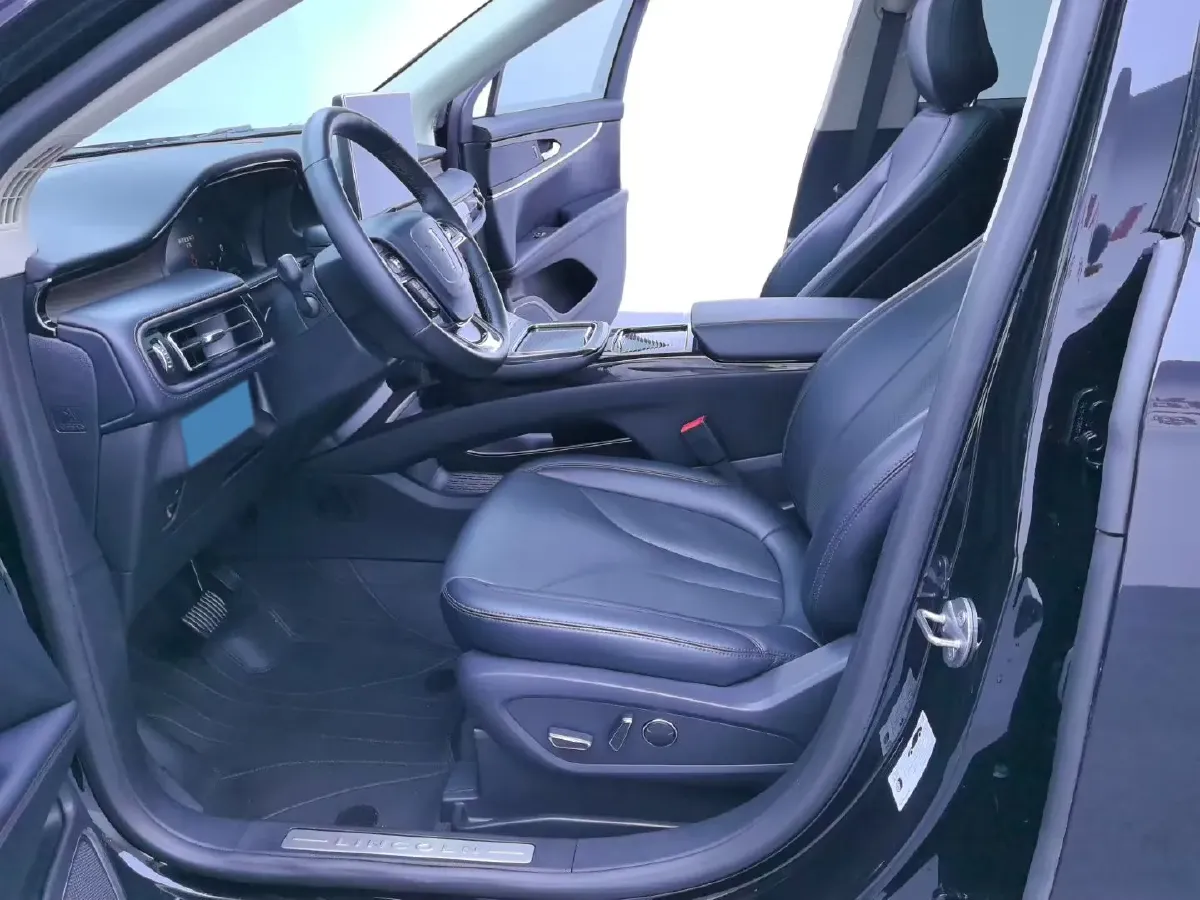 2021 Lincoln Nautilus 2.0T 245HP L4 8AT,autocango,china used car exporter,china ev exporter,chinese used car exporter,chinese used ev exporter