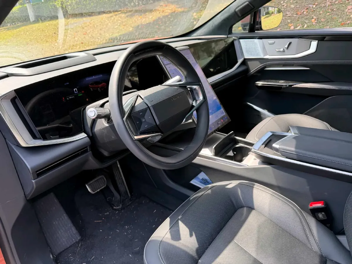 2023 HiPhi Y BEV 76.6KWH,autocango,china used car exporter,china ev exporter,chinese used car exporter,chinese used ev exporter