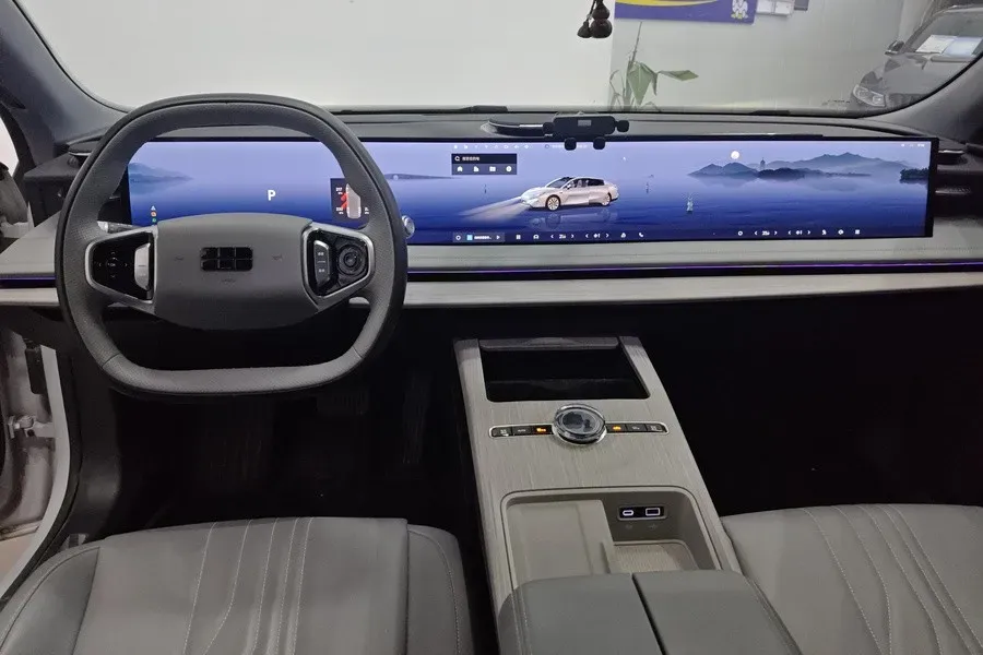 2024 Geely Galaxy E8 BEV 62KWH,autocango,china used car exporter,china ev exporter,chinese used car exporter,chinese used ev exporter