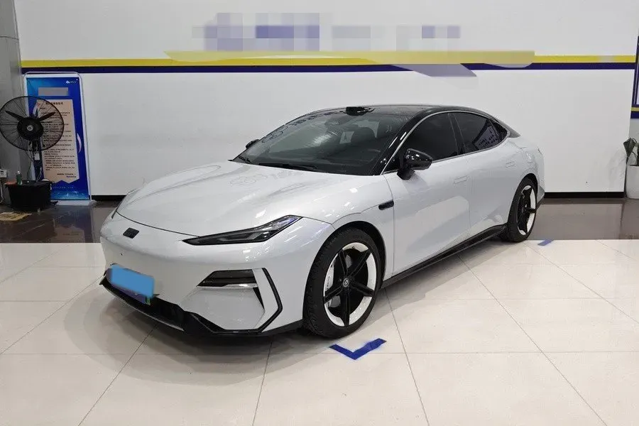 2024 Geely Galaxy E8 BEV 62KWH,autocango,china used car exporter,china ev exporter,chinese used car exporter,chinese used ev exporter