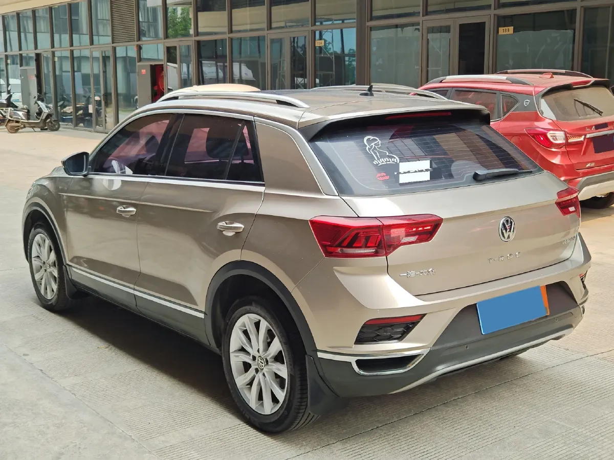 2020 Volkswagen T-Roc 1.4T 150HP L4 7DCT,autocango,china used car exporter,china ev exporter,chinese used car exporter,chinese used ev exporter