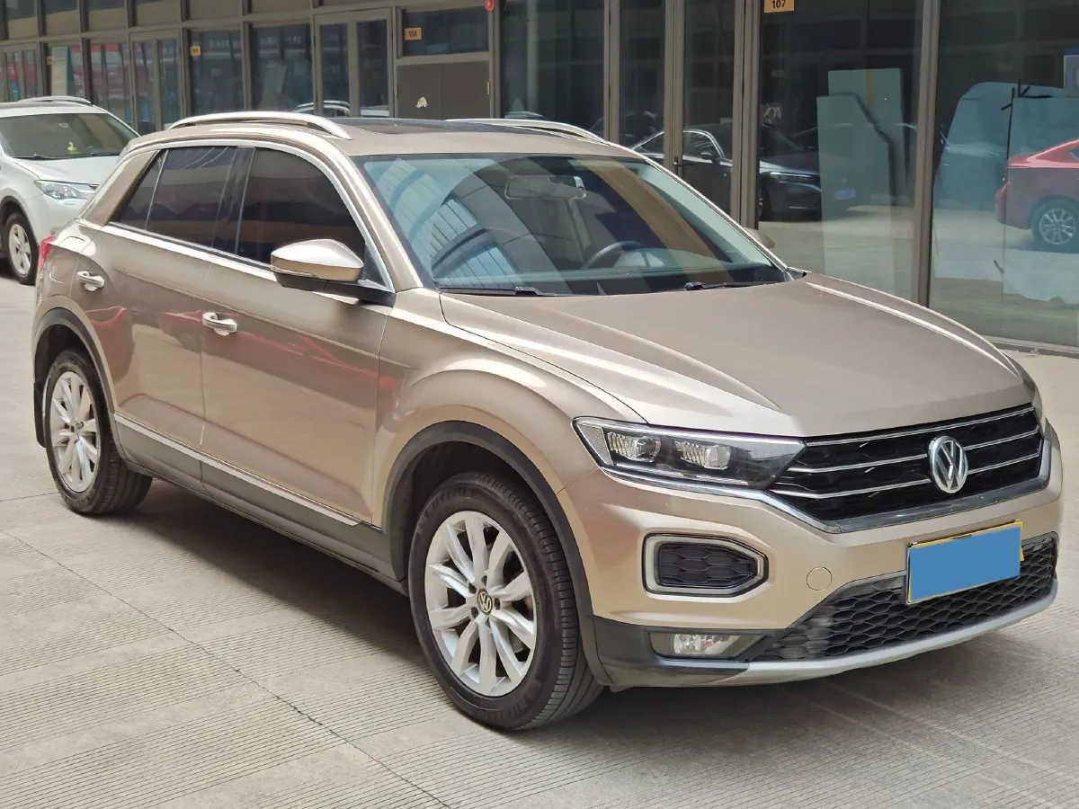2020 Volkswagen T-Roc 1.4T 150HP L4 7DCT,autocango,china used car exporter,china ev exporter,chinese used car exporter,chinese used ev exporter