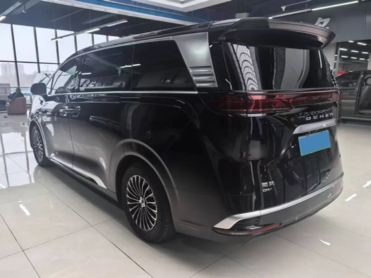 2022 HongQi HS7 3.0T 337HP V6 8AT,autocango,china used car exporter,china ev exporter,chinese used car exporter,chinese used ev exporter