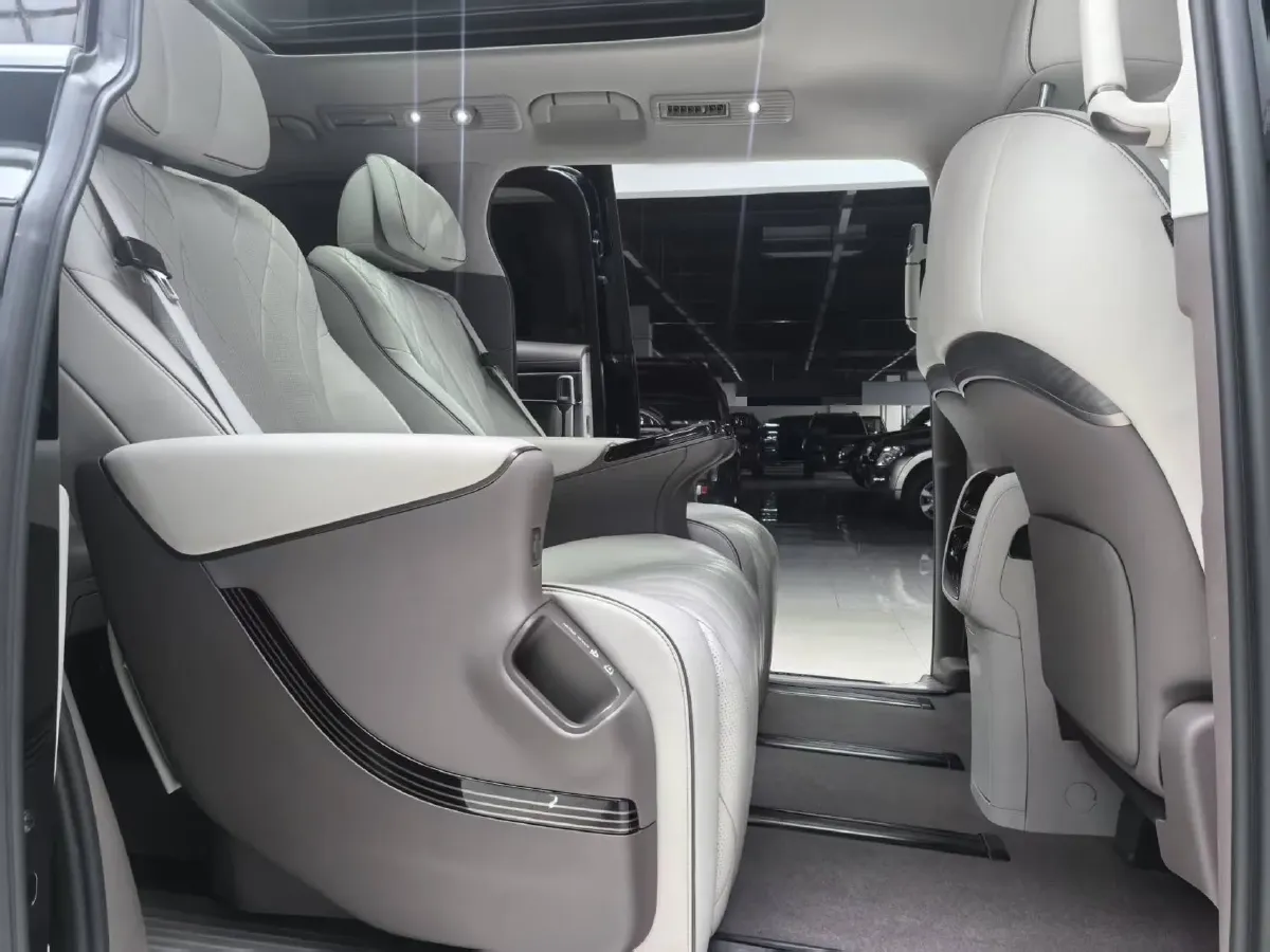 2022 HongQi HS7 3.0T 337HP V6 8AT,autocango,china used car exporter,china ev exporter,chinese used car exporter,chinese used ev exporter