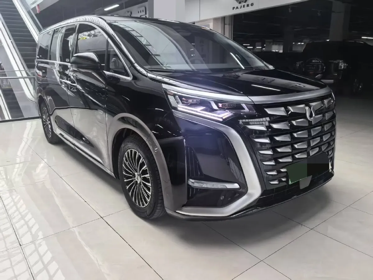 2022 HongQi HS7 3.0T 337HP V6 8AT,autocango,china used car exporter,china ev exporter,chinese used car exporter,chinese used ev exporter