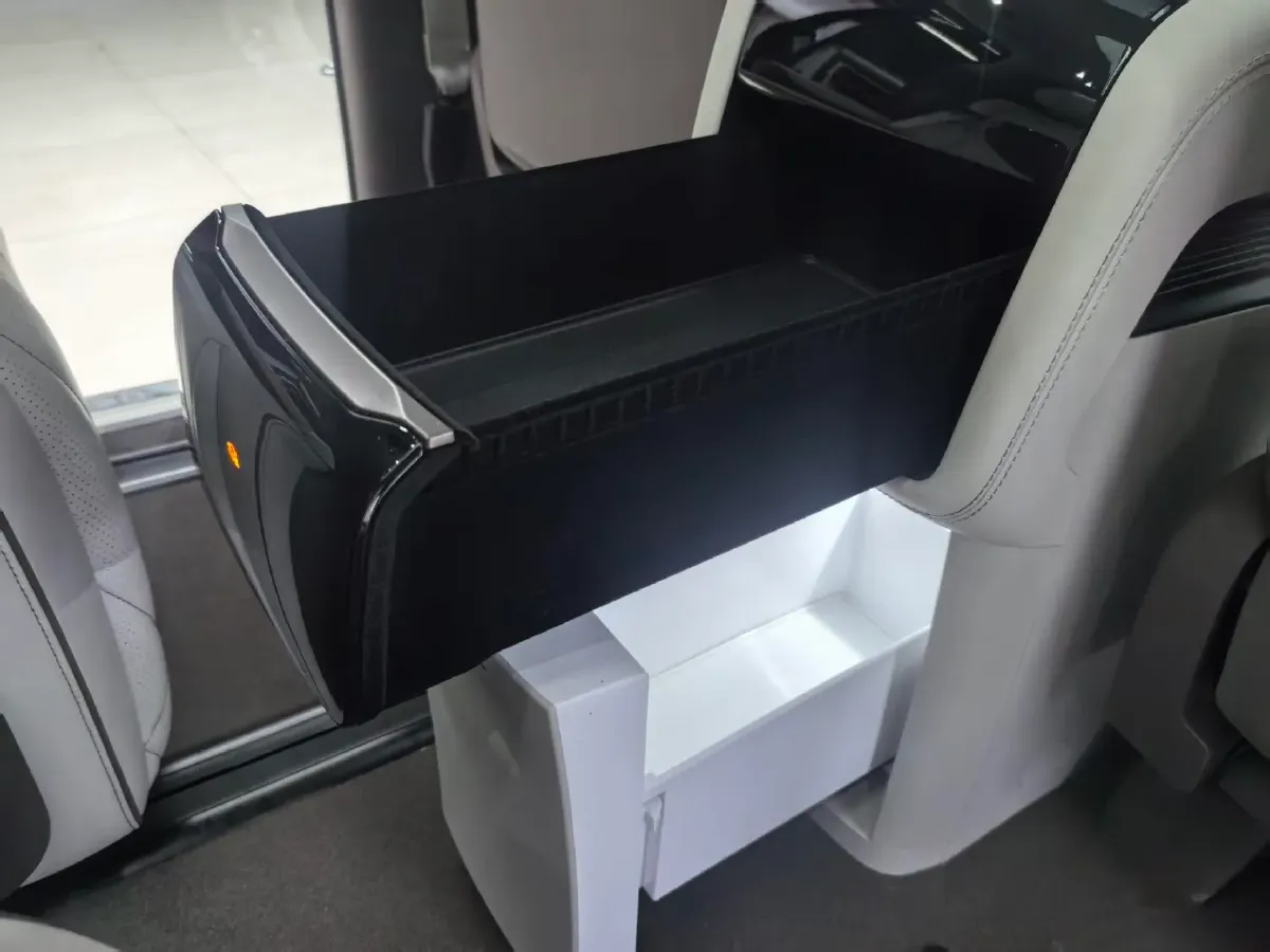 2022 HongQi HS7 3.0T 337HP V6 8AT,autocango,china used car exporter,china ev exporter,chinese used car exporter,chinese used ev exporter