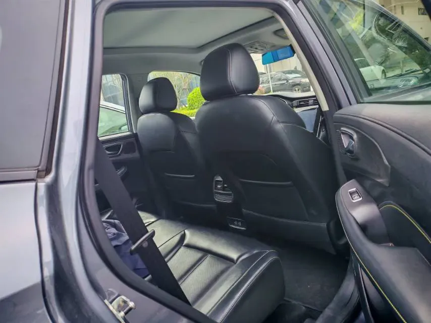 2020 Roewe RX5 1.5T 169HP L4 AMT PHEV 11.1KWH,autocango,china used car exporter,china ev exporter,chinese used car exporter,chinese used ev exporter