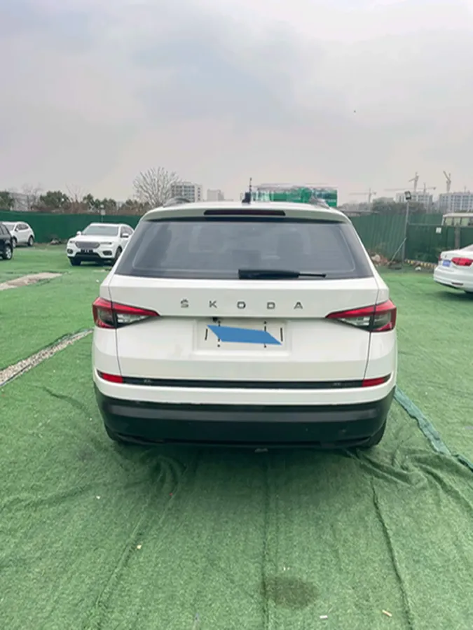 2019 Buick EnvisionPlus 1.5T 169HP L4 7DCT,autocango,china used car exporter,china ev exporter,chinese used car exporter,chinese used ev exporter