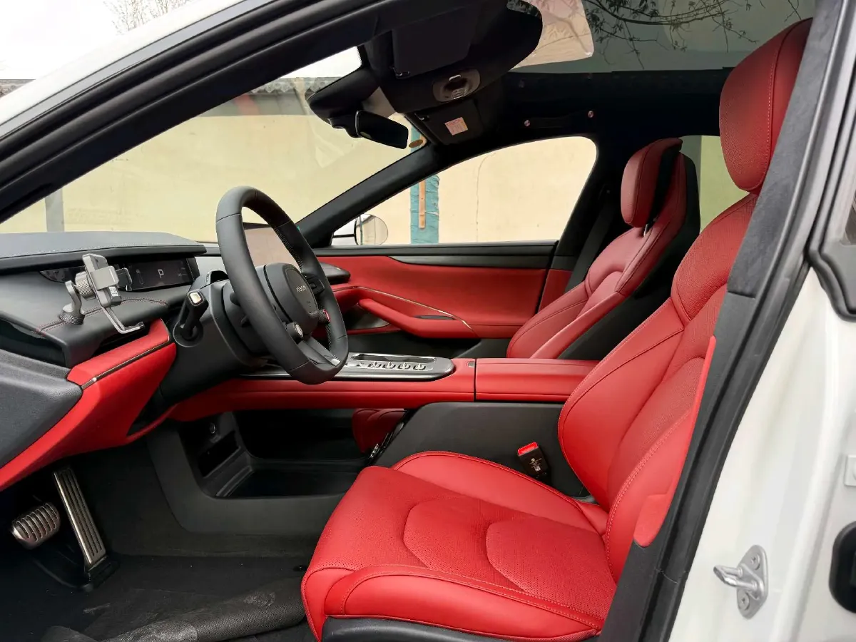 2024 MI SU7 BEV 101KWH,autocango,china used car exporter,china ev exporter,chinese used car exporter,chinese used ev exporter