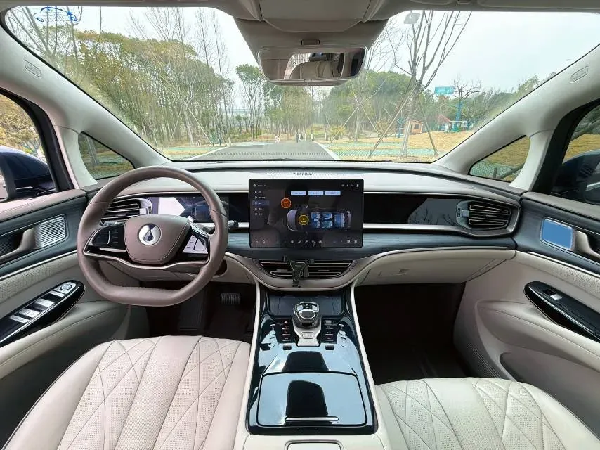 2022 Mercedes-Benz GLC Class 2.0T 197HP L4 9AT,autocango,china used car exporter,china ev exporter,chinese used car exporter,chinese used ev exporter