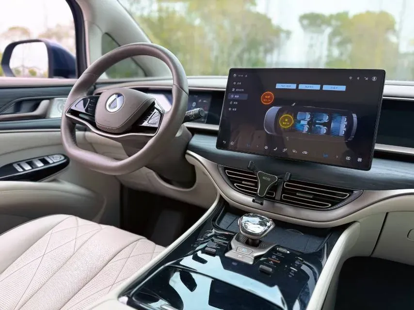 2022 Mercedes-Benz GLC Class 2.0T 197HP L4 9AT,autocango,china used car exporter,china ev exporter,chinese used car exporter,chinese used ev exporter