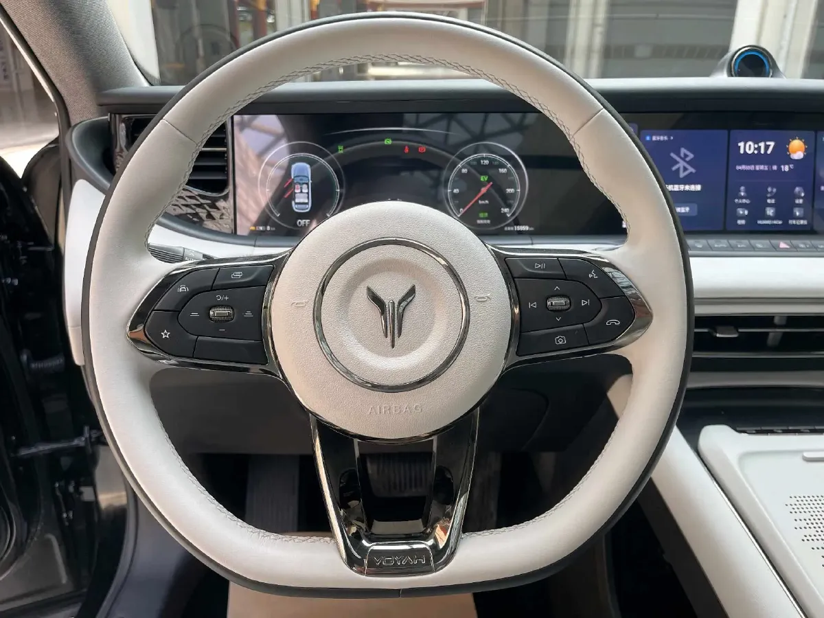 2025 Voyah FREE 1.5T 150HP L4 REEV 43KWH,autocango,china used car exporter,china ev exporter,chinese used car exporter,chinese used ev exporter