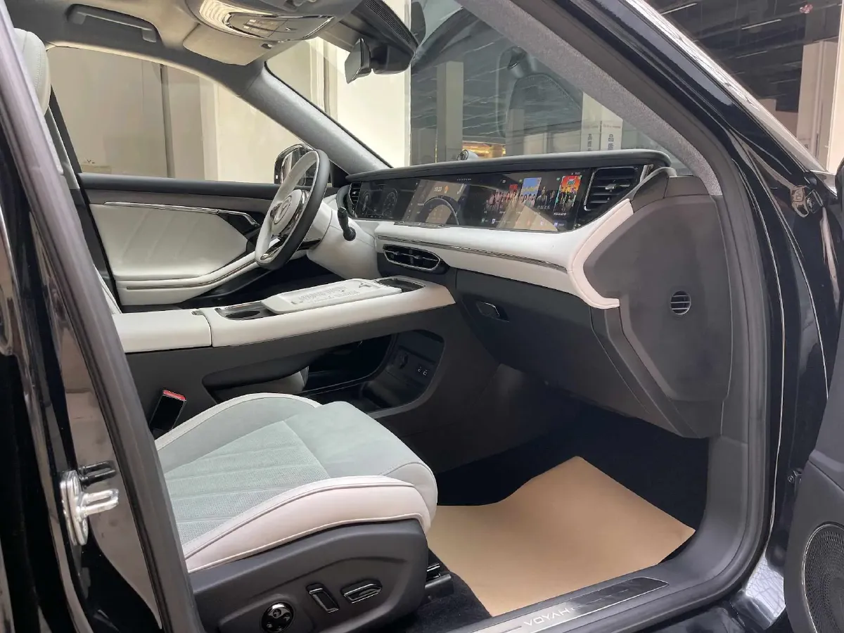 2025 Voyah FREE 1.5T 150HP L4 REEV 43KWH,autocango,china used car exporter,china ev exporter,chinese used car exporter,chinese used ev exporter