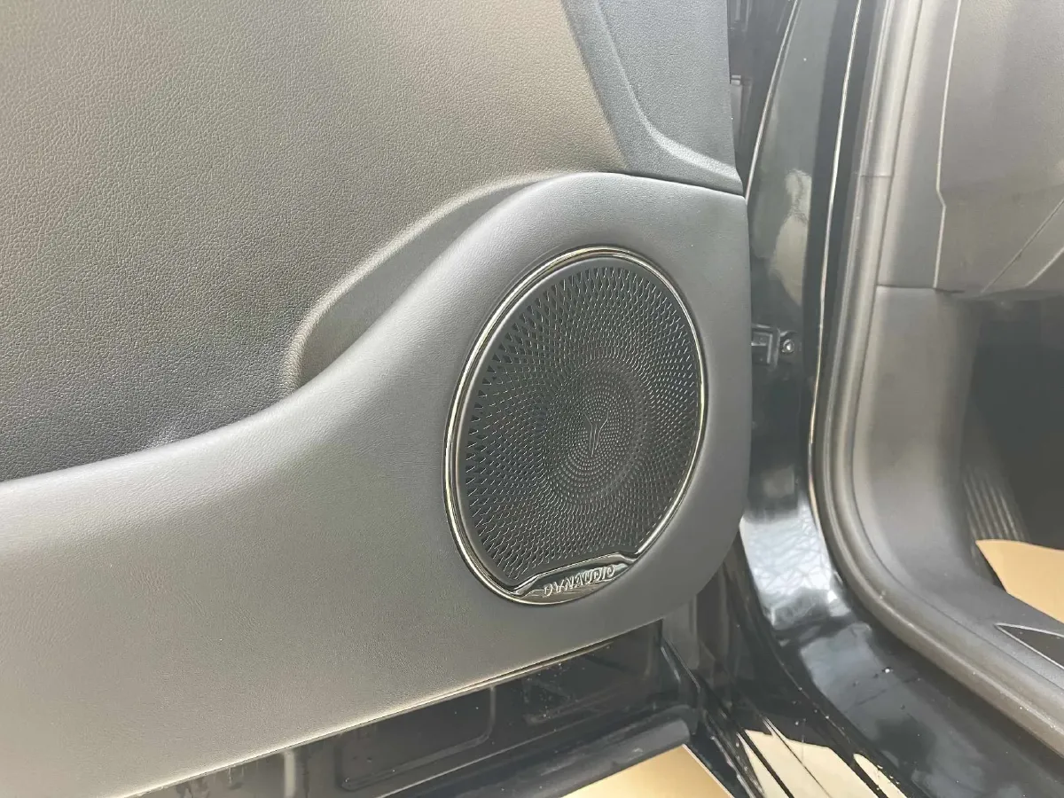 2025 Voyah FREE 1.5T 150HP L4 REEV 43KWH,autocango,china used car exporter,china ev exporter,chinese used car exporter,chinese used ev exporter