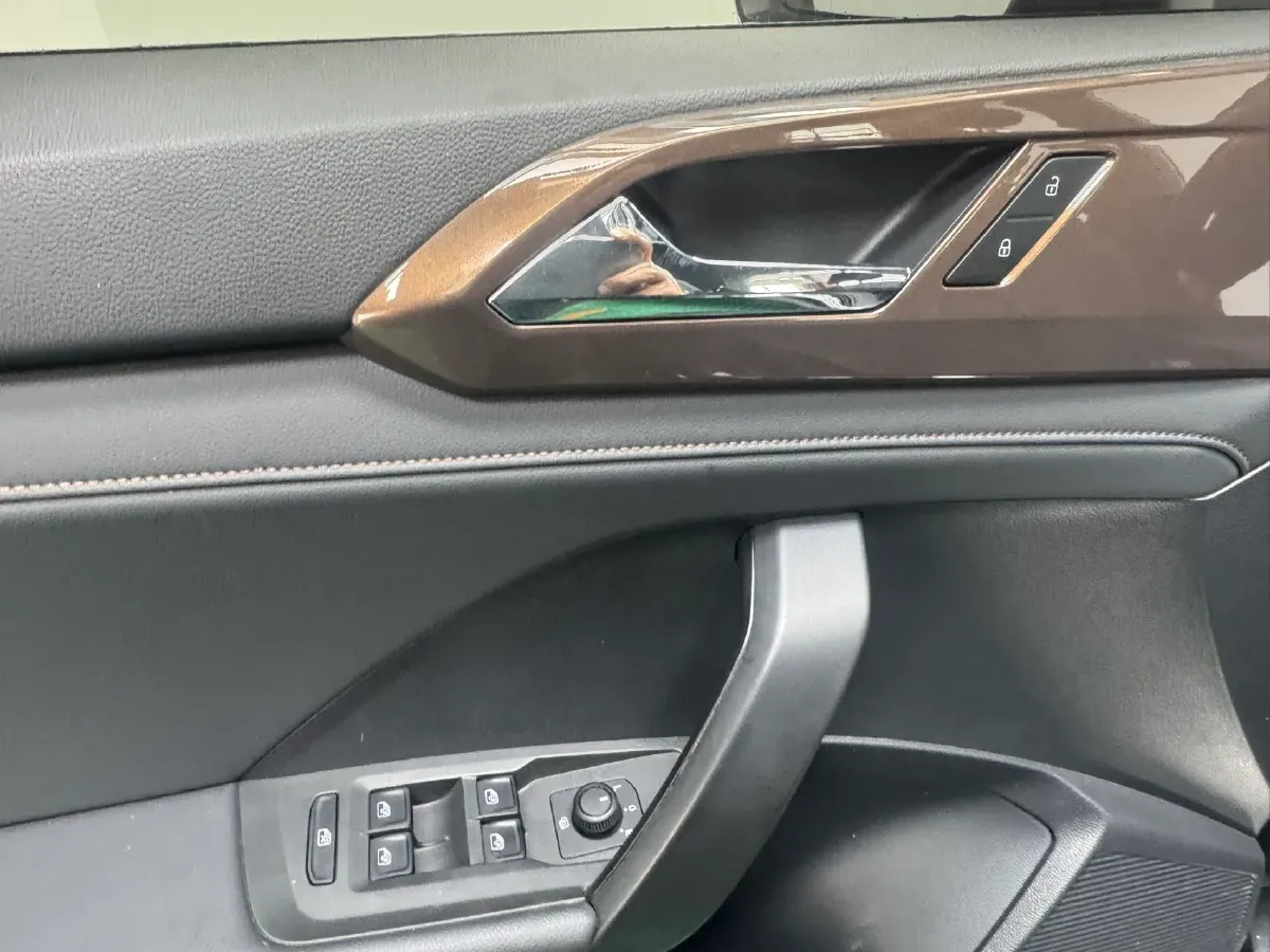 2022 Volkswagen Tharu 1.4T 150HP L4 7DCT,autocango,china used car exporter,china ev exporter,chinese used car exporter,chinese used ev exporter