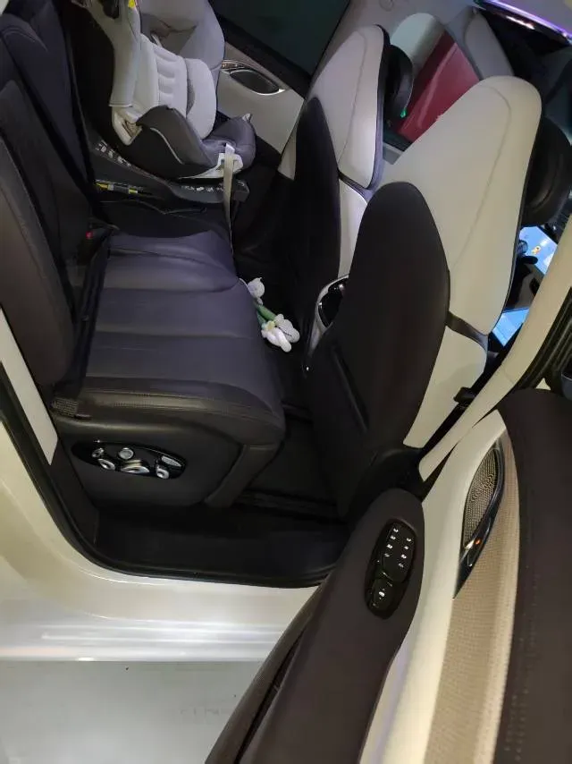 2023 IM LS7 BEV 90KWH,autocango,china used car exporter,china ev exporter,chinese used car exporter,chinese used ev exporter