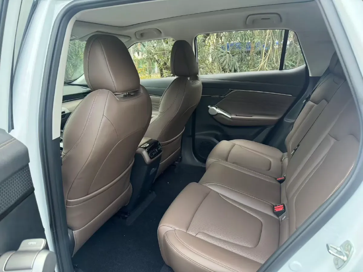 2024 GAC Trumpchi GS4 1.5T 177HP L4 7DCT,autocango,china used car exporter,china ev exporter,chinese used car exporter,chinese used ev exporter