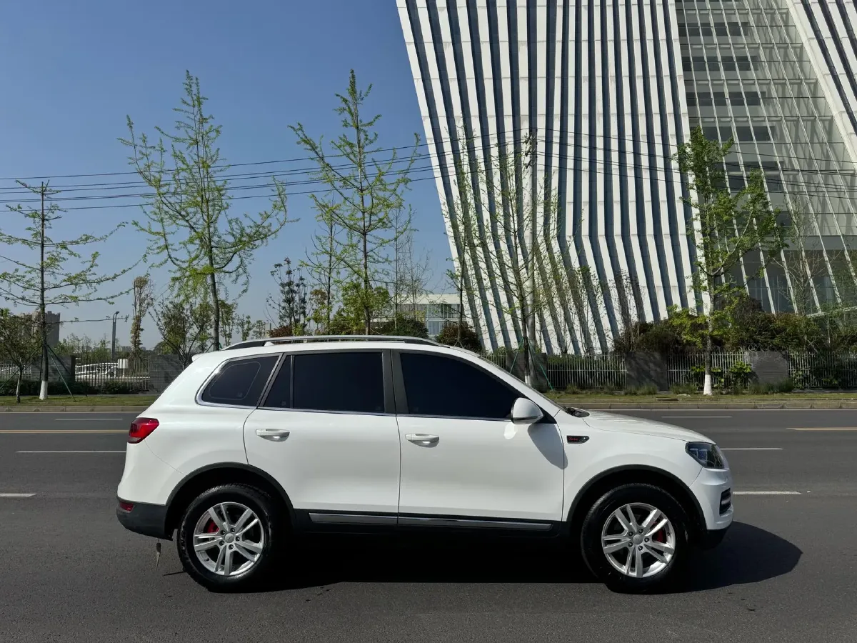 2017 JMC YuHu 7 2.4T 140HP L4 5MT,autocango,china used car exporter,china ev exporter,chinese used car exporter,chinese used ev exporter