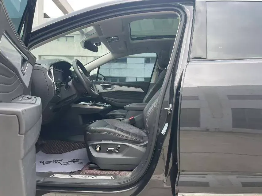 2022 Volkswagen Talagon 2.0T 220HP L4 7DCT,autocango,china used car exporter,china ev exporter,chinese used car exporter,chinese used ev exporter