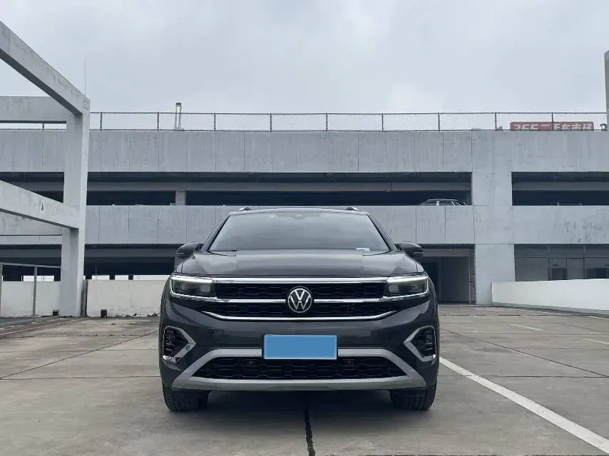 2022 Volkswagen Talagon 2.0T 220HP L4 7DCT,autocango,china used car exporter,china ev exporter,chinese used car exporter,chinese used ev exporter